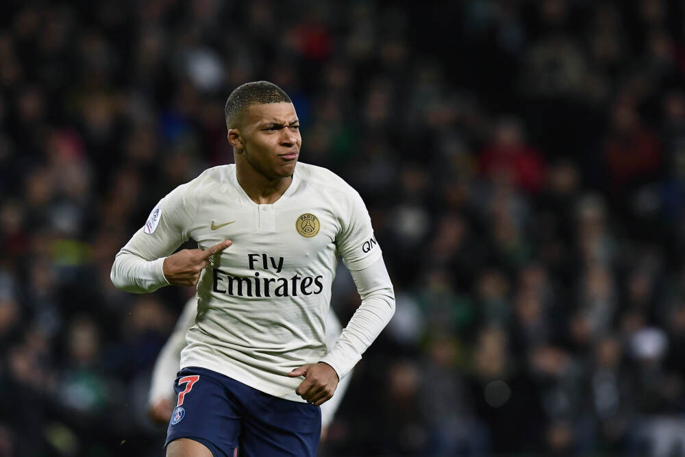 前总监：佩德里完成第二堂训练课后，梅西就问我这孩子哪找来的？